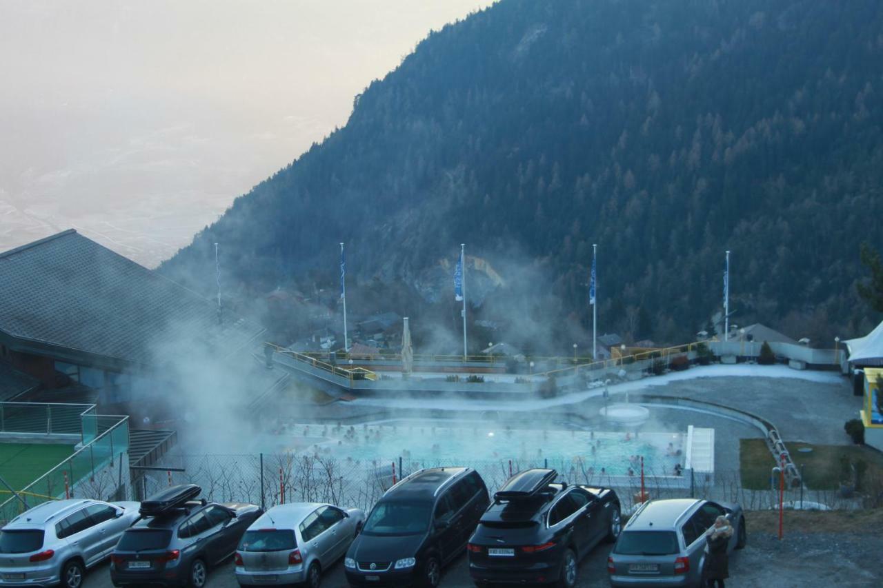 Appartement Dans Le Centre Thermal Les Sources Ovronnaz Exterior foto
